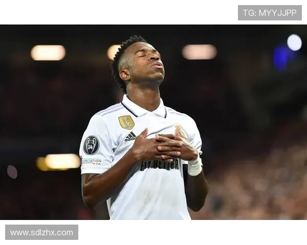 尤文图斯近年战绩不佳引援失误成主要原因分析